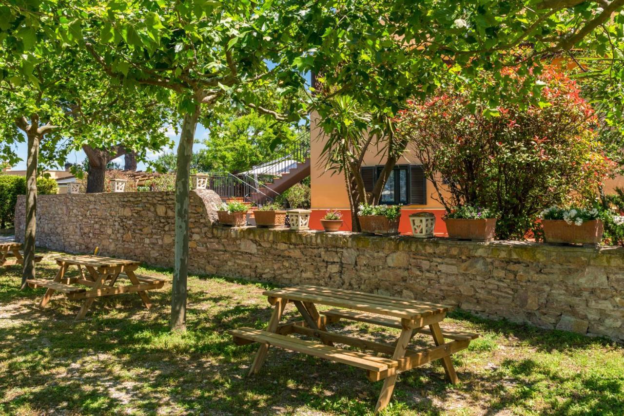 Agriturismo Le Vecchie Scuole Campiglia Marittima Luaran gambar