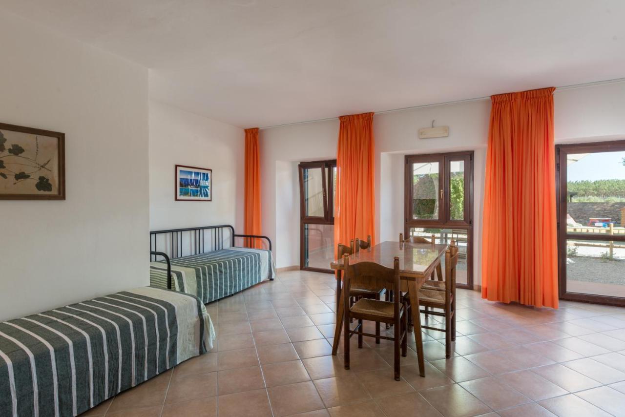 Agriturismo Le Vecchie Scuole Campiglia Marittima Luaran gambar